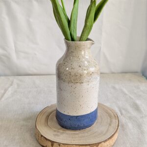 Jarra azul y blanco